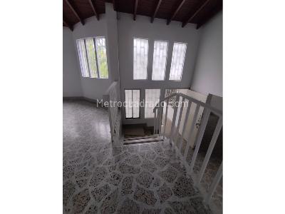 Casa de 5 alcobas en arriendo en Cristobal, Medellín, 170 m² · foto 3 de 20