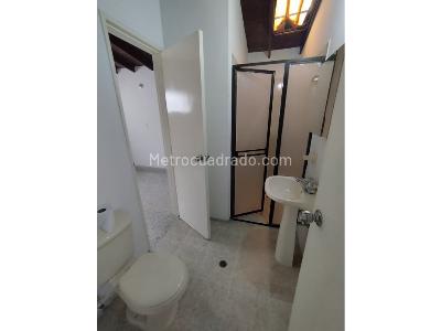 Casa de 5 alcobas en arriendo en Cristobal, Medellín, 170 m² · foto 11 de 20