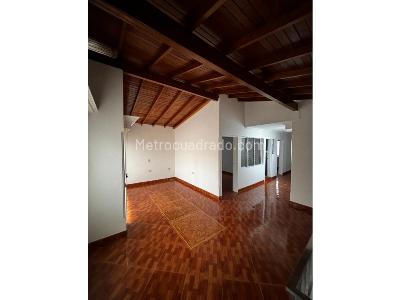 Casa de 4 alcobas en venta en Envigado, Envigado, 130 m² · foto 1 de 20