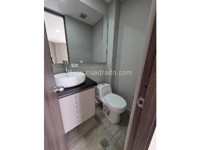 Apartamento de 2 alcobas en arriendo en La América, Medellín, 64 m² · foto 2 de 16