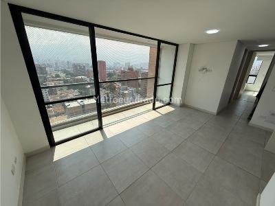 Apartamento de 3 alcobas en arriendo en Los Colores, Medellín, 74 m² · foto 6 de 17
