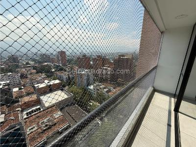Apartamento de 3 alcobas en arriendo en Los Colores, Medellín, 74 m² · foto 7 de 17