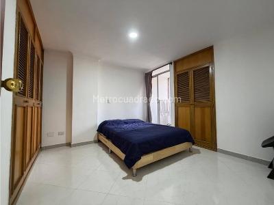 Apartaestudio en arriendo en La Castellana, Medellín, 45 m² · foto 11 de 12
