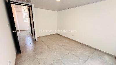 Casa de 4 alcobas en venta en Bosa, Bogotá, 85 m² · foto 2 de 20
