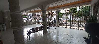 Casa de 5 alcobas en venta en Provenza, Bucaramanga, 419 m² · foto 3 de 18
