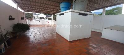 Casa de 5 alcobas en venta en Provenza, Bucaramanga, 419 m² · foto 7 de 18