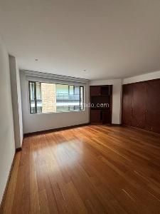 Apartamento de 3 alcobas en venta en Chico Museo, Bogotá, 210 m² · foto 6 de 15