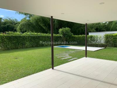 Casa de 3 alcobas en venta en Portal Del Eden, Armenia, 230 m² · foto 2 de 15