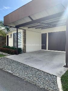 Casa de 3 alcobas en venta en Portal Del Eden, Armenia, 230 m² · foto 4 de 15