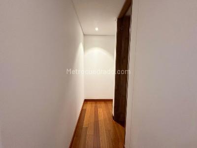 Apartamento de 2 alcobas en venta en Chico Norte, Bogotá, 81 m² · foto 8 de 20