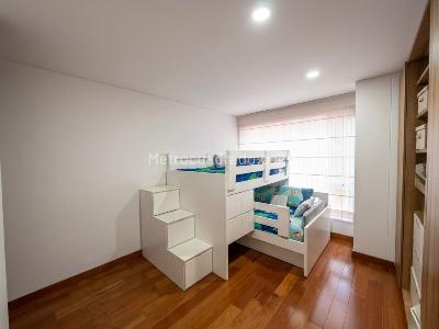 Apartamento de 2 alcobas en venta en Chico Norte, Bogotá, 81 m² · foto 9 de 20