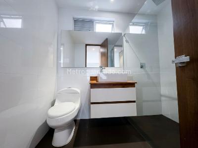 Apartamento de 2 alcobas en venta en Chico Norte, Bogotá, 81 m² · foto 10 de 20