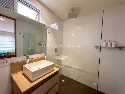 Apartamento de 2 alcobas en venta en Chico Norte, Bogotá, 81 m² · foto 11 de 20