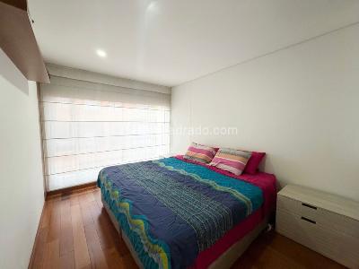 Apartamento de 2 alcobas en venta en Chico Norte, Bogotá, 81 m² · foto 13 de 20
