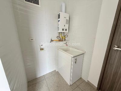 Apartaestudio en venta en Mazuren, Bogotá, 27 m² · foto 7 de 16