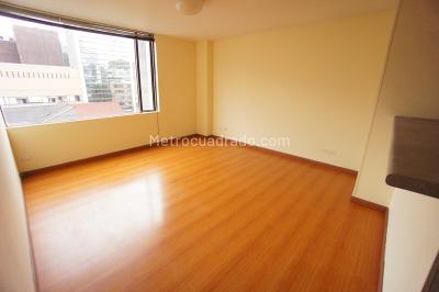 Apartaestudio en venta en La Porciuncula, Bogotá, 41 m² · foto 2 de 12