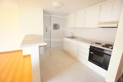 Apartaestudio en venta en La Porciuncula, Bogotá, 41 m² · foto 4 de 12