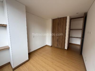 Apartamento de 3 alcobas en arriendo en Bella Suiza, Bogotá, 90 m² · foto 10 de 20