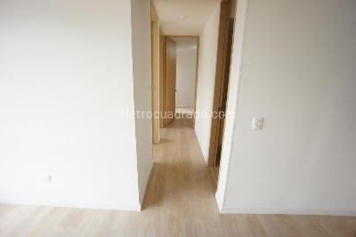 Apartamento de 2 alcobas en arriendo en Hayuelos, Bogotá, 52 m² · foto 10 de 18