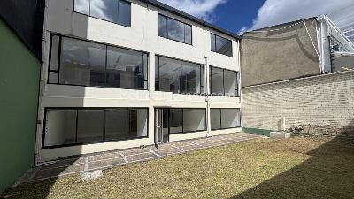 Casa en venta en La Castellana, Bogotá · foto 3 de 20