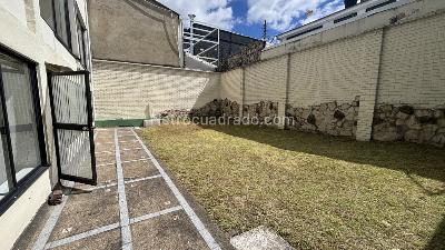 Casa de 5 alcobas en arriendo en La Castellana, Bogotá, 420 m² · foto 3 de 20