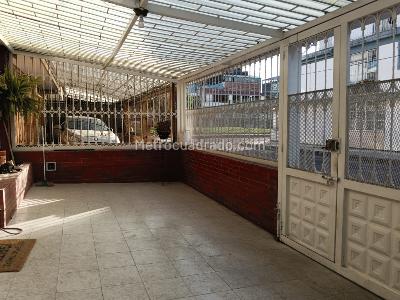 Casa en venta en Santa Isabel, Bogotá · foto 2 de 20