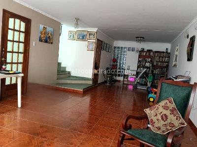 Casa en venta en Santa Isabel, Bogotá · foto 4 de 20
