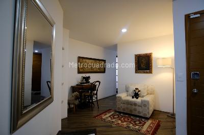 Apartamento de 2 alcobas en venta en Santa Bibiana, Bogotá, 141 m² · foto 2 de 13