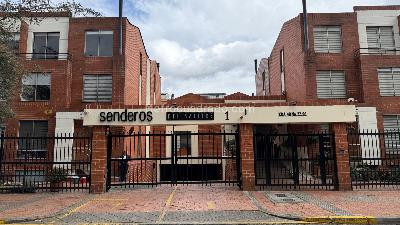 Casa de 3 alcobas en venta en Quinta Paredes, Bogotá, 124 m² · foto 2 de 19