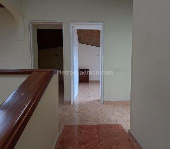 Casa de 3 alcobas en venta en Castilla, Bogotá, 115 m² · foto 10 de 20