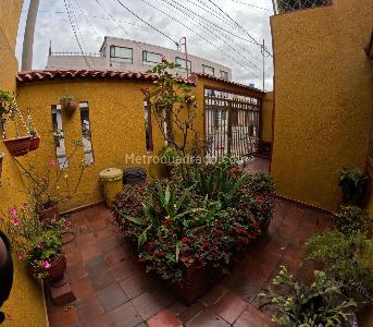 Casa de 3 alcobas en venta en Castilla, Bogotá, 115 m² · foto 18 de 20