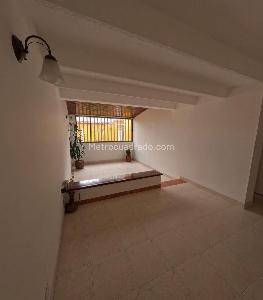 Casa de 3 alcobas en venta en Castilla, Bogotá, 115 m² · foto 19 de 20