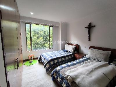 Apartamento de 3 alcobas en venta en Balcon De Lindaraja, Bogotá, 193 m² · foto 13 de 20