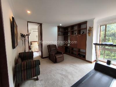 Apartamento de 3 alcobas en venta en Balcon De Lindaraja, Bogotá, 193 m² · foto 9 de 20