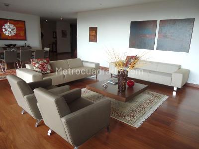 Apartamento en venta en Bosques Del Marques, Bogotá · foto 2 de 18