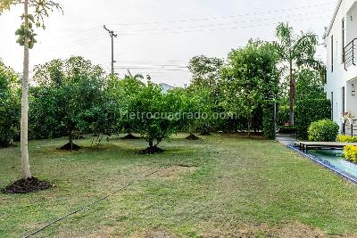 Casa de 4 alcobas en venta en Bosques De Peñalisa, Girardot, 270 m² · foto 10 de 20