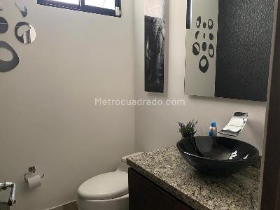 Casa de 5 alcobas en venta en Camino Del Bosque Reserva Residencial Cerros De Suba, Bogotá, 402 m² · foto 17 de 20