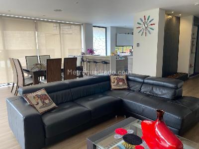 Casa de 5 alcobas en venta en Camino Del Bosque Reserva Residencial Cerros De Suba, Bogotá, 402 m² · foto 2 de 20