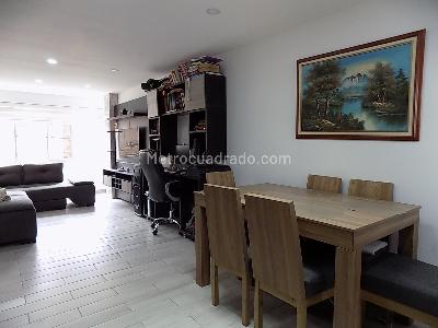 Casa de 5 alcobas en venta en Bosques De Mariana, Bogotá, 261 m² · foto 11 de 20