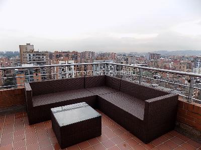 Apartamento de 3 alcobas en venta en Cedritos, Bogotá, 129 m² · foto 3 de 20