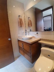 Apartamento de 3 alcobas en venta en Chico San Patricio, Bogotá, 138 m² · foto 11 de 20