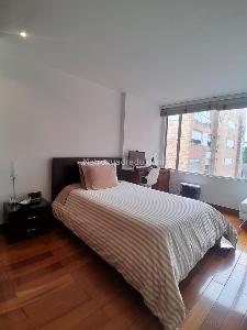 Apartamento de 3 alcobas en venta en Chico San Patricio, Bogotá, 138 m² · foto 17 de 20