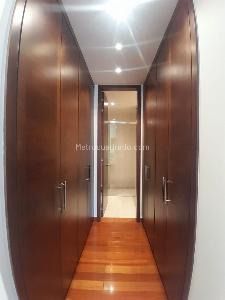 Apartamento de 3 alcobas en venta en Chico San Patricio, Bogotá, 138 m² · foto 15 de 20