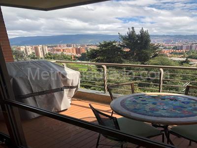 Apartamento de 3 alcobas en venta en Gratamira Campestre, Bogotá, 247 m² · foto 2 de 20