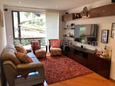 Apartamento de 3 alcobas en venta en Gratamira Campestre, Bogotá, 247 m² · foto 10 de 20