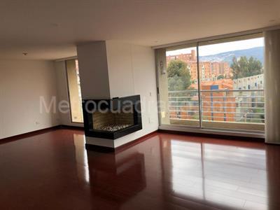 Apartamento de 4 alcobas en venta en Colina Campestre, Bogotá, 162 m² · foto 2 de 19