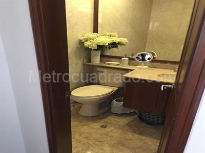 Apartamento de 3 alcobas en venta en Colina Campestre, Bogotá, 135 m² · foto 14 de 19