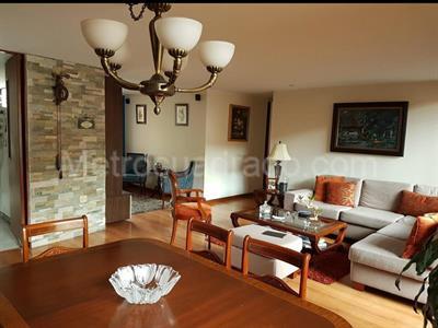 Apartamento de 3 alcobas en venta en Colina Campestre, Bogotá, 115 m² · foto 2 de 15
