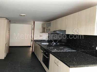 Apartamento en venta en La Colina Campestre, Bogotá · foto 8 de 17