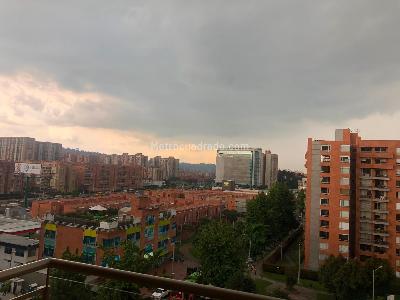 Apartamento de 3 alcobas en venta en Colina Campestre, Bogotá, 182 m² · foto 3 de 20